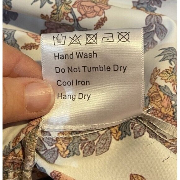 O.P.T One Pretty Time Daphne Large Floral Smocked Short Sleeve Maxi Dress NEW - Picture 9 of 11